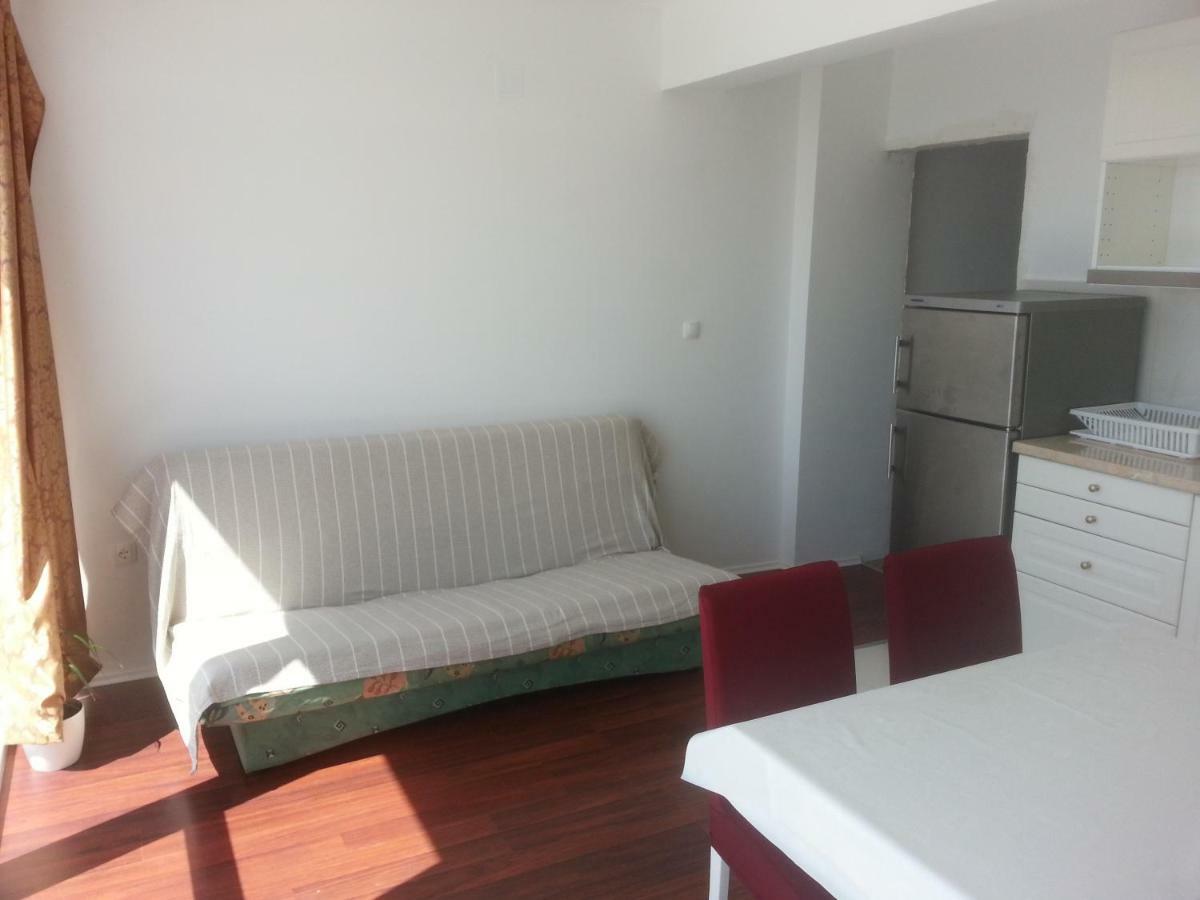 Ante Apartmani 茨里克韦尼察 外观 照片