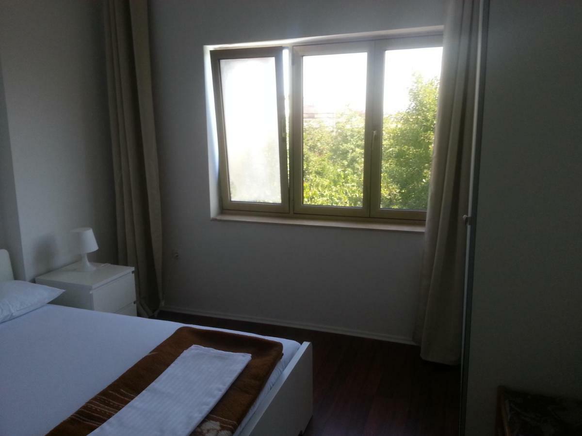 Ante Apartmani 茨里克韦尼察 外观 照片