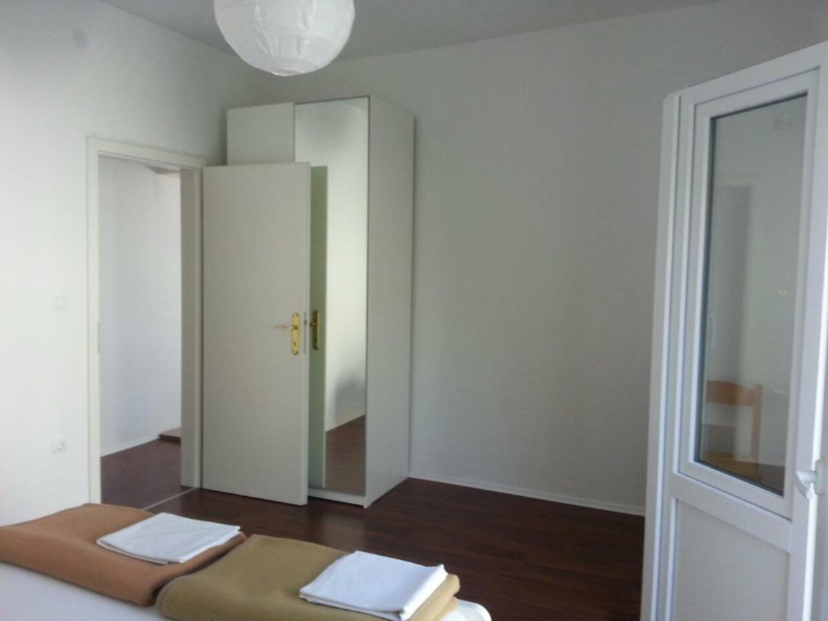 Ante Apartmani 茨里克韦尼察 外观 照片